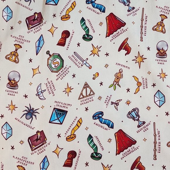 Harry Potter Wizarding World Men's XS Short Sleeve Button-Up Shirt - Picture 5 of 8